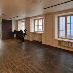Pärnu mnt 17