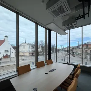 Viru väljak 2